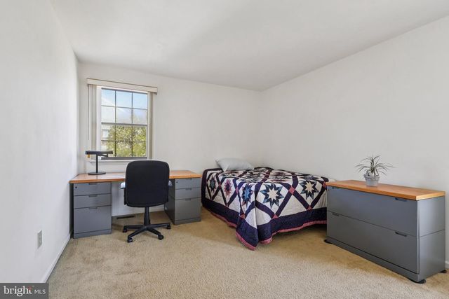 217 BALFIELD TER, Cherry Hill, NJ 08003