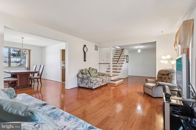 217 BALFIELD TER, Cherry Hill, NJ 08003