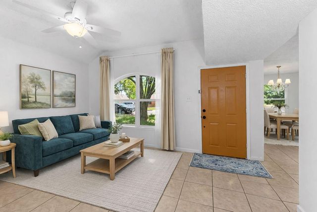 1311 Monte Vista DR, Lockhart, TX 78644