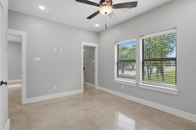 738 E Sears Street, Denison, TX 75021