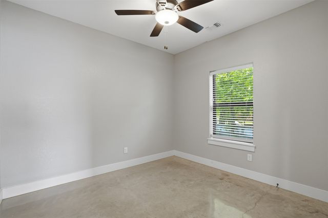 738 E Sears Street, Denison, TX 75021