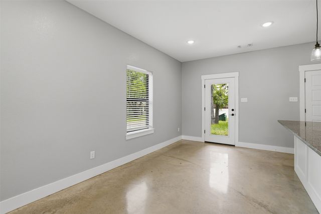 738 E Sears Street, Denison, TX 75021