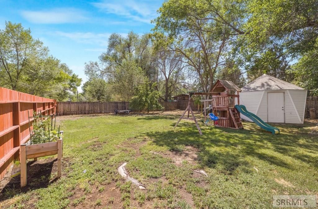 Image 16 of property listing at 2031 Lawrence Lane, Blackfoot, ID 83221