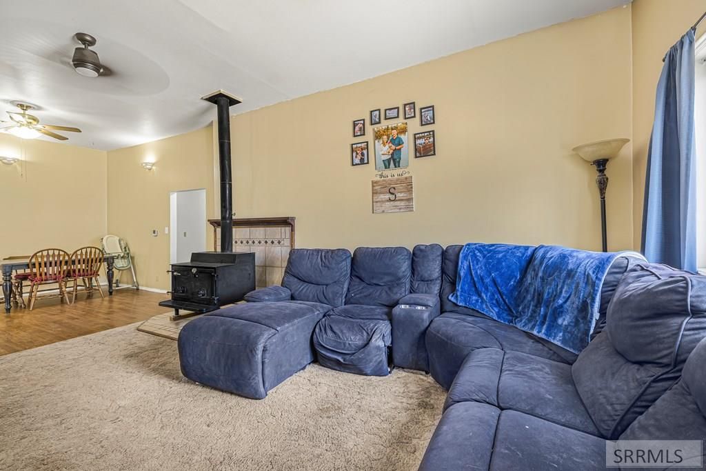 Image 3 of property listing at 2031 Lawrence Lane, Blackfoot, ID 83221