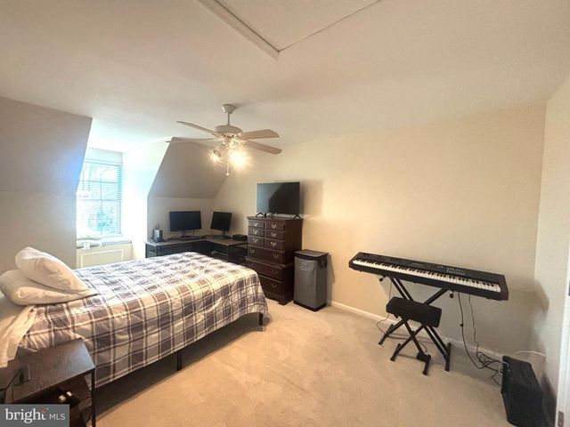 368 MELBOURNE LANE, Mechanicsburg, PA 17055