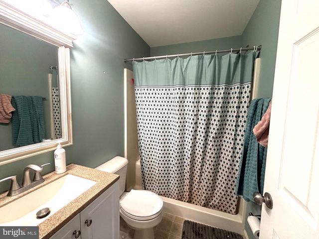 368 MELBOURNE LANE, Mechanicsburg, PA 17055