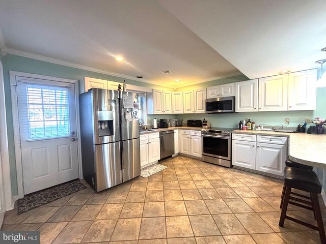 368 MELBOURNE LANE, Mechanicsburg, PA 17055