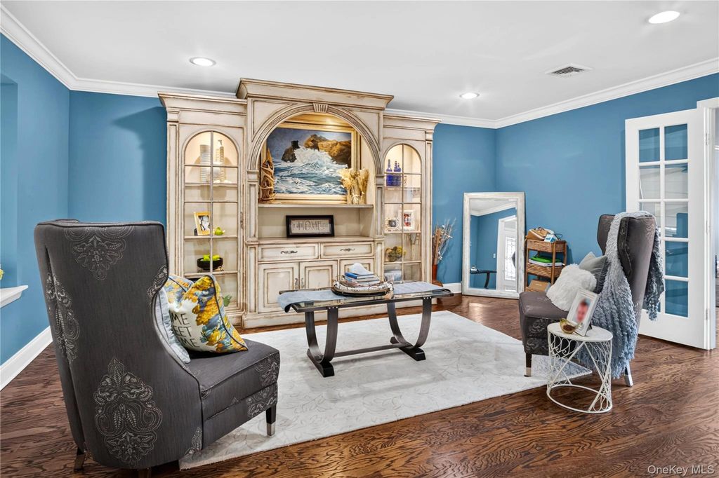 125 Pace Drive S, West Islip, NY 11795 — photo 3