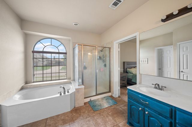5038 W Fall Drive, Midlothian, TX 76065