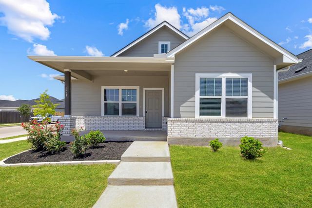 301 Timber Brook DR, Hutto, TX 78634