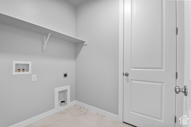 2598 N 3020 W, Clinton, UT 84015