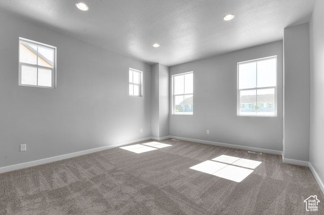 2598 N 3020 W, Clinton, UT 84015