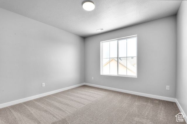 2598 N 3020 W, Clinton, UT 84015