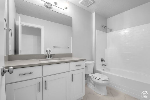 2598 N 3020 W, Clinton, UT 84015