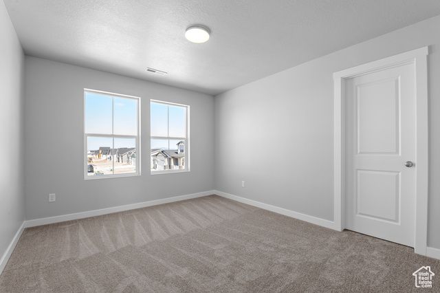 2598 N 3020 W, Clinton, UT 84015