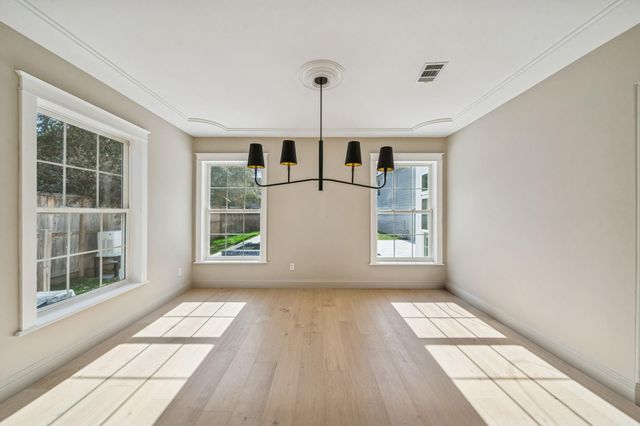 819 Azalea Street, Houston, TX 77018