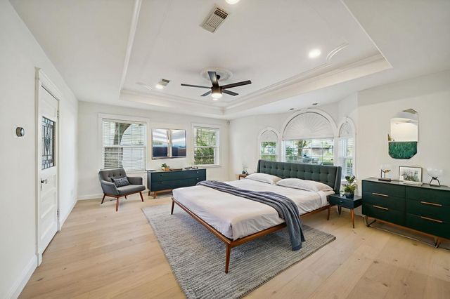 819 Azalea Street, Houston, TX 77018