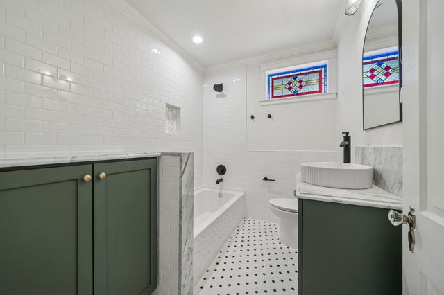 819 Azalea Street, Houston, TX 77018