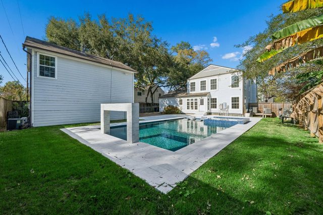 819 Azalea Street, Houston, TX 77018