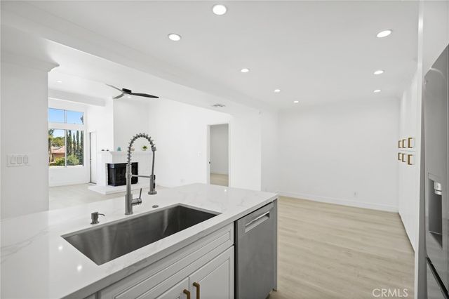 7800 Topanga Canyon Boulevard 313, Canoga Park, CA 91304