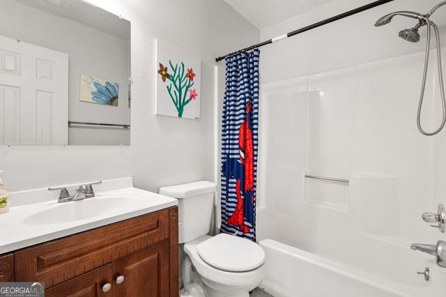1631 Rose Garden Lane, Loganville, GA 30052