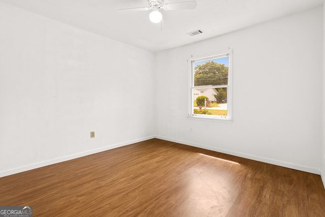 1631 Rose Garden Lane, Loganville, GA 30052