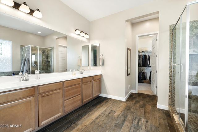 930 E PASEO Way, Phoenix, AZ 85042