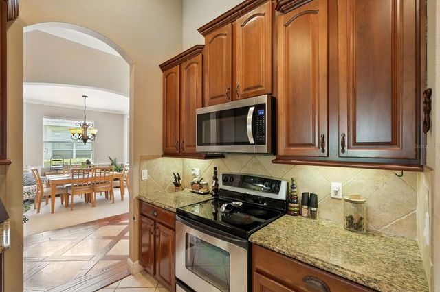 836 WOOD BRIAR LOOP, Sanford, FL 32771