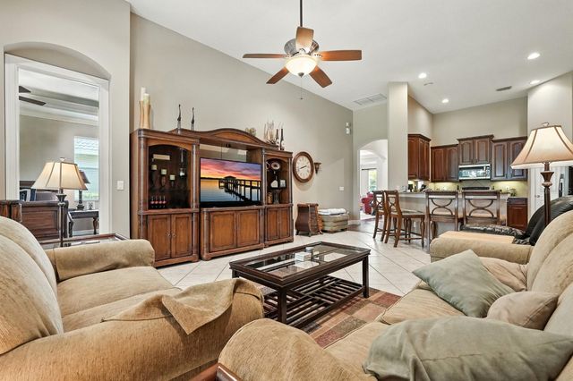 836 WOOD BRIAR LOOP, Sanford, FL 32771