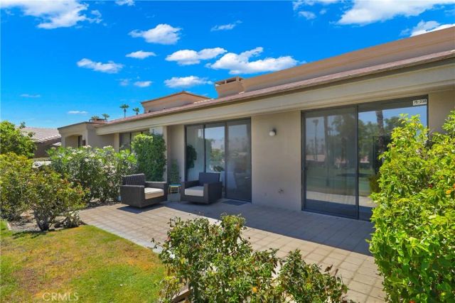 76238 Honeysuckle Drive, Palm Desert, CA 92211