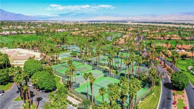 76238 Honeysuckle Drive, Palm Desert, CA 92211
