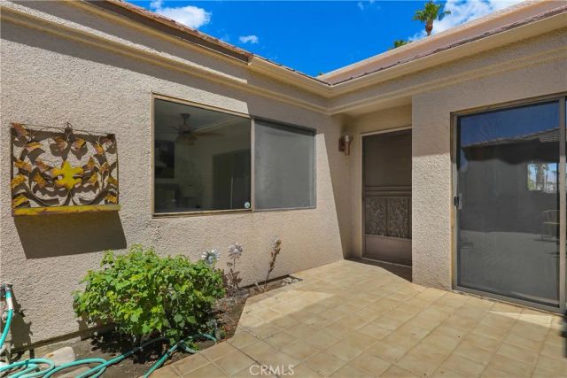 76238 Honeysuckle Drive, Palm Desert, CA 92211