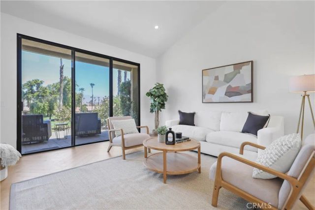 76238 Honeysuckle Drive, Palm Desert, CA 92211