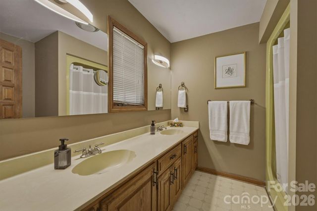122 Lake Club Drive, Nebo, NC 28761