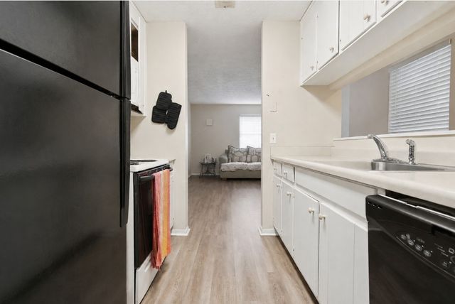 301 Andrew Jackson Pl, Hermitage, TN 37076