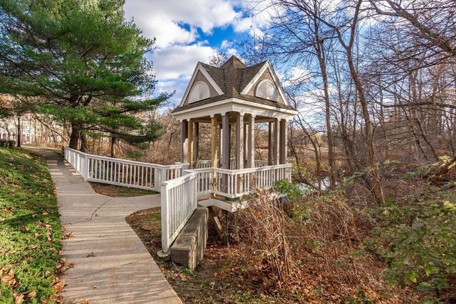 501 Lexington Street 11, Waltham, MA 02452