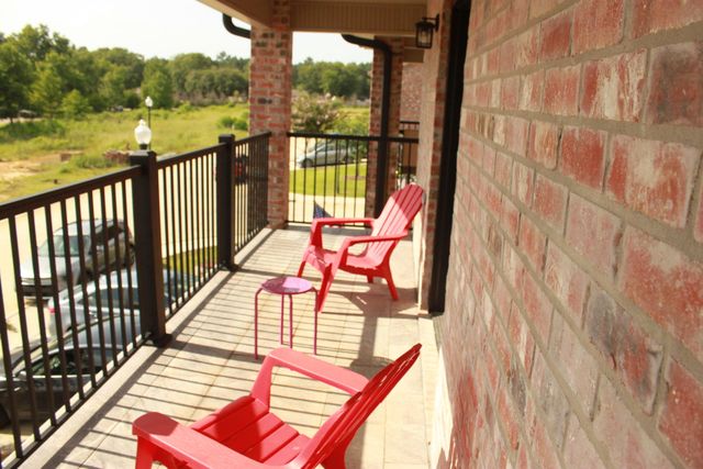 1928 Schovall Cir, Deridder, LA 70634