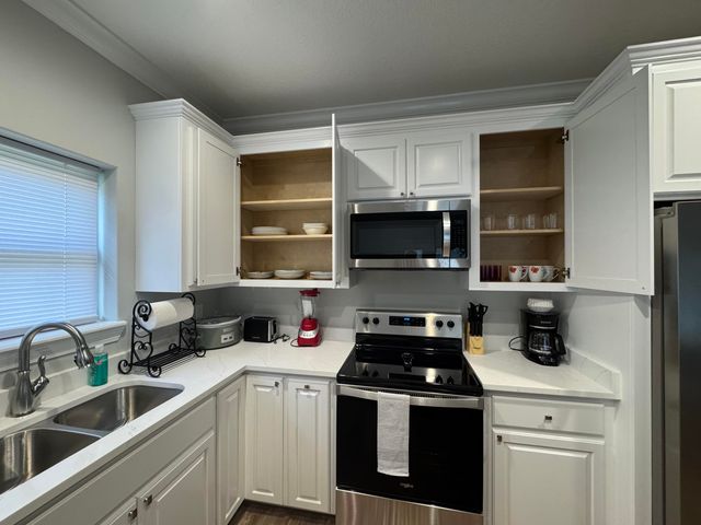 1928 Schovall Cir, Deridder, LA 70634