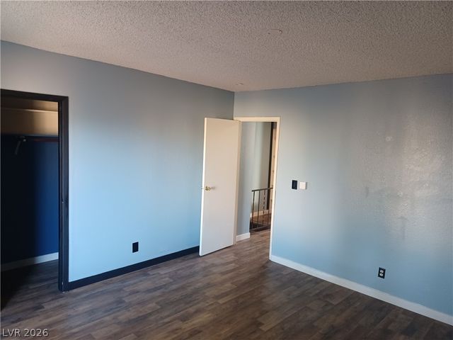 442 Las Casitas Way, Las Vegas, NV 89121
