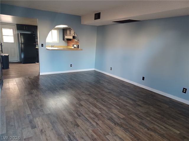 442 Las Casitas Way, Las Vegas, NV 89121
