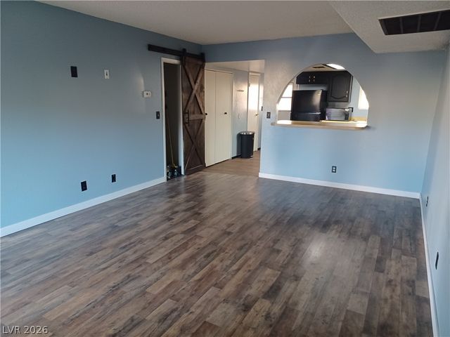 442 Las Casitas Way, Las Vegas, NV 89121