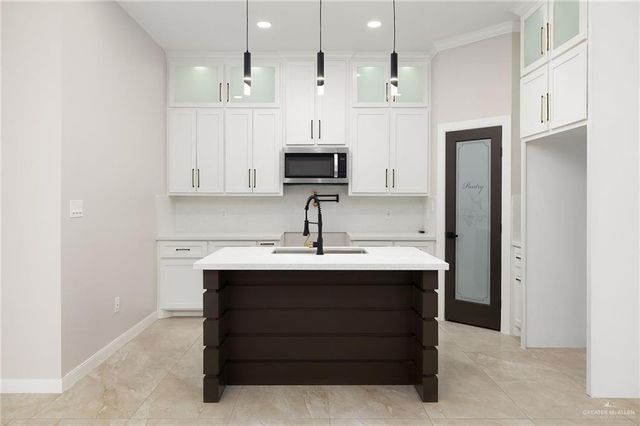 1116 Baker Lane, Edinburg, TX 78541