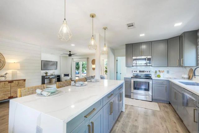 1937 Bernardo Avenue, Escondido, CA 92025