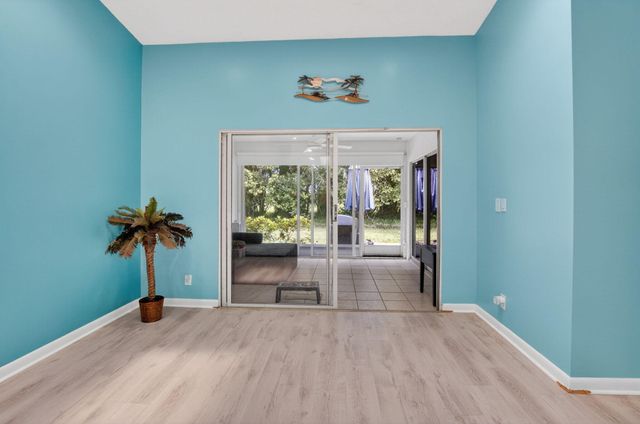 6082 Waldwick Circle, Delray Beach, FL 33484