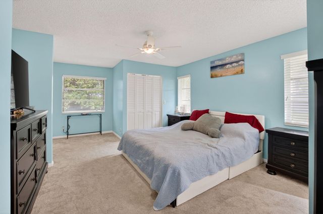 6082 Waldwick Circle, Delray Beach, FL 33484