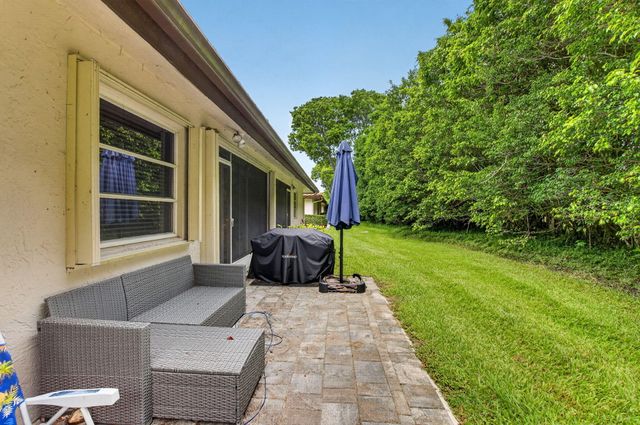 6082 Waldwick Circle, Delray Beach, FL 33484