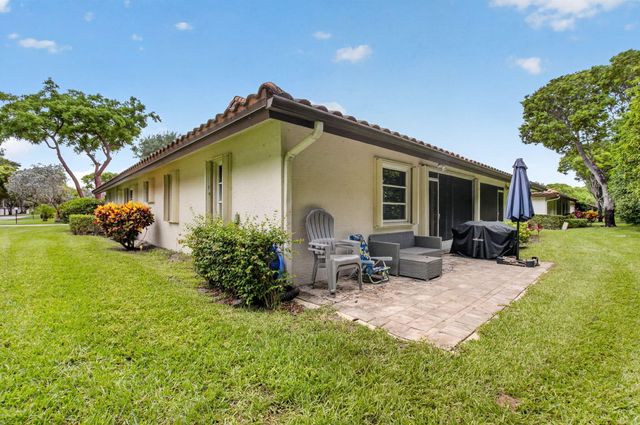 6082 Waldwick Circle, Delray Beach, FL 33484