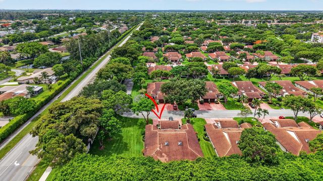6082 Waldwick Circle, Delray Beach, FL 33484
