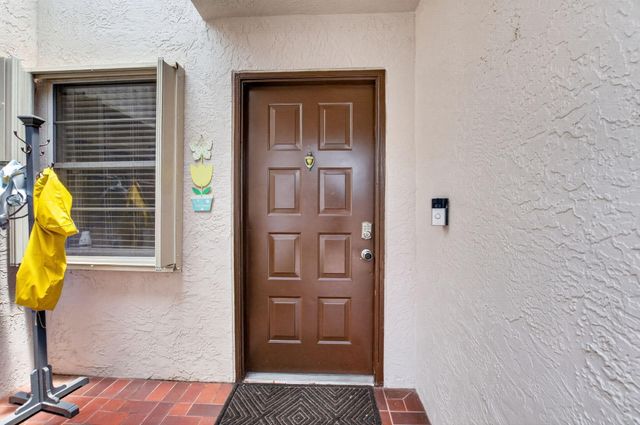 6082 Waldwick Circle, Delray Beach, FL 33484