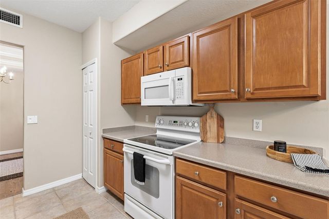 7005 PROSPERITY CIRCLE 2005, Sarasota, FL 34238